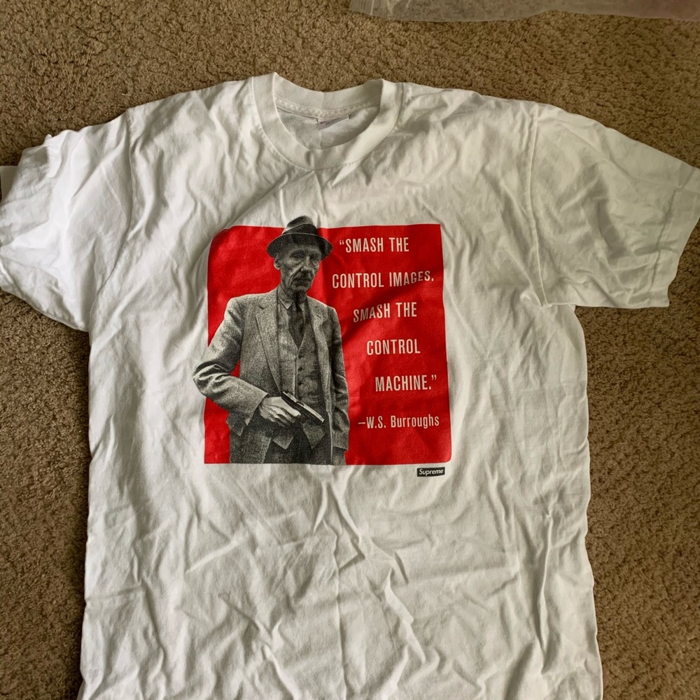 Supreme t shirt